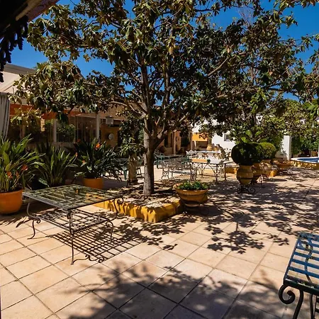 Arruzafa Hotel